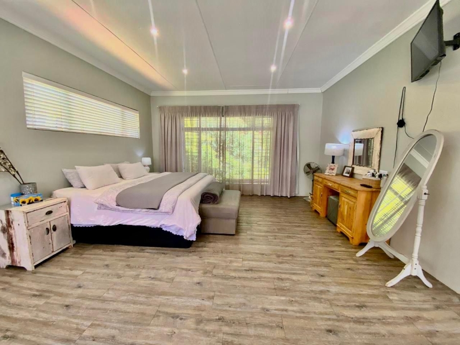 4 Bedroom Property for Sale in Aviary Hill KwaZulu-Natal