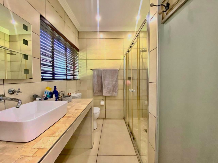 4 Bedroom Property for Sale in Aviary Hill KwaZulu-Natal