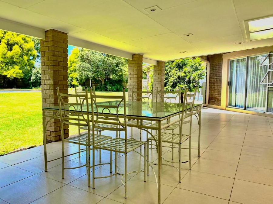 4 Bedroom Property for Sale in Aviary Hill KwaZulu-Natal
