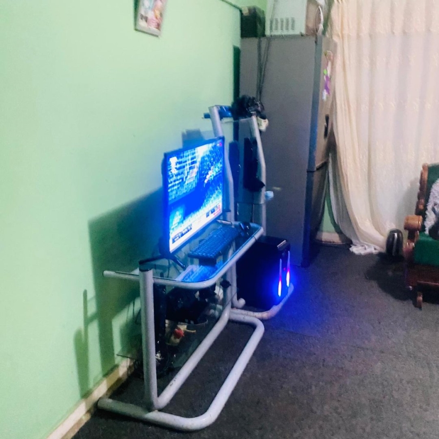 1 Bedroom Property for Sale in Pinetown KwaZulu-Natal