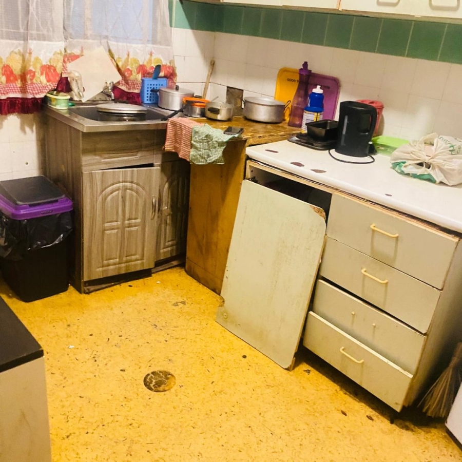 1 Bedroom Property for Sale in Pinetown KwaZulu-Natal