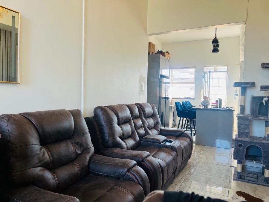 2 Bedroom Property for Sale in South Beach KwaZulu-Natal