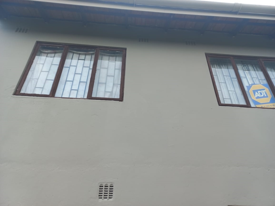 4 Bedroom Property for Sale in Havenside KwaZulu-Natal