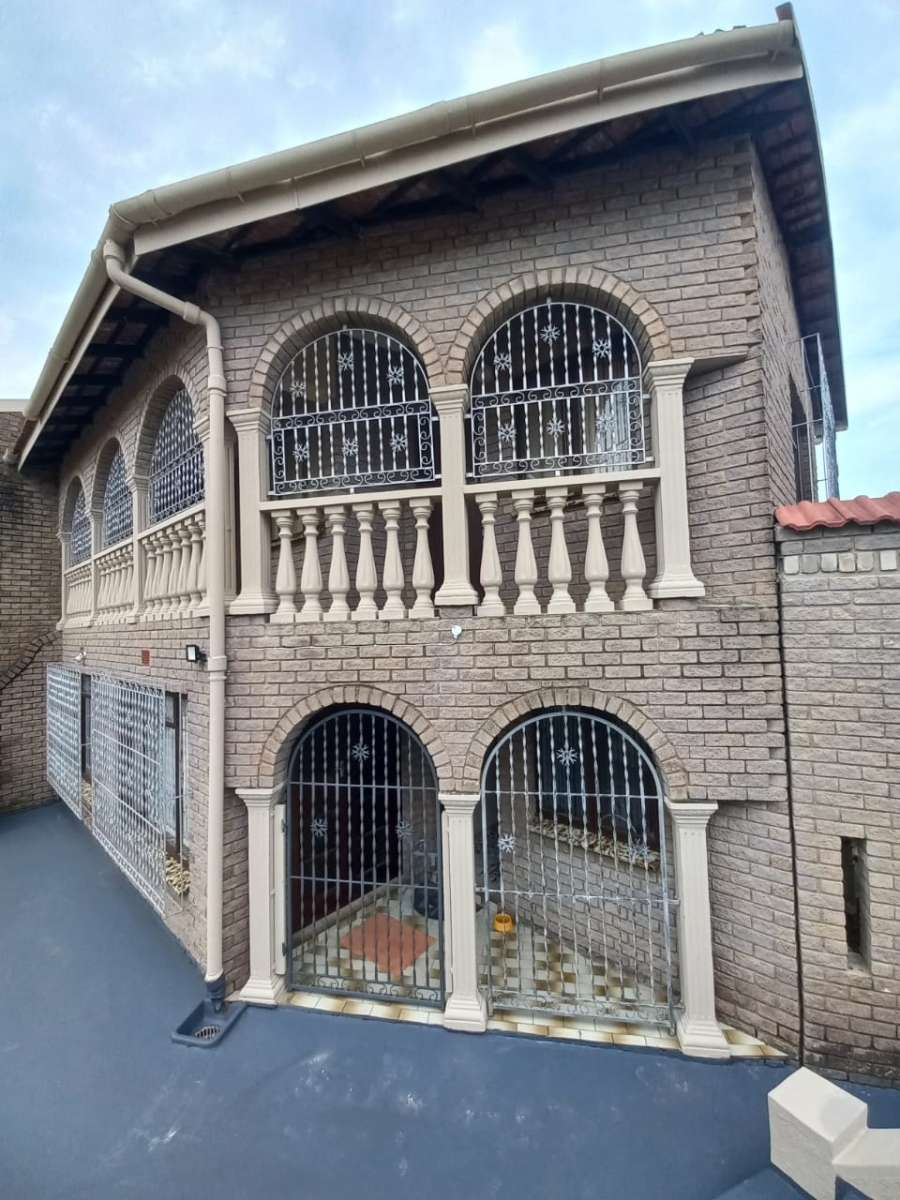 4 Bedroom Property for Sale in Havenside KwaZulu-Natal