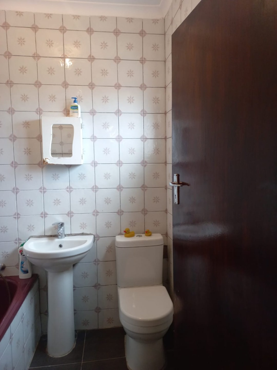 4 Bedroom Property for Sale in Havenside KwaZulu-Natal