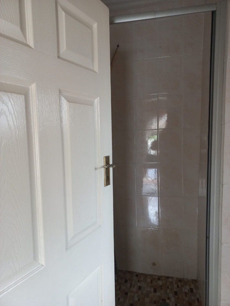 4 Bedroom Property for Sale in Havenside KwaZulu-Natal