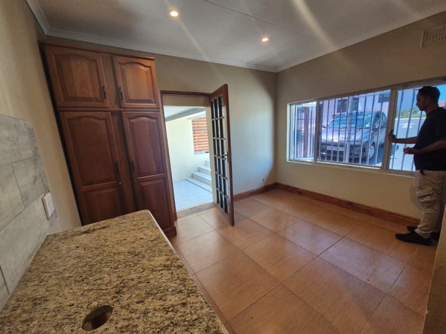 To Let 1 Bedroom Property for Rent in Brighton Beach KwaZulu-Natal