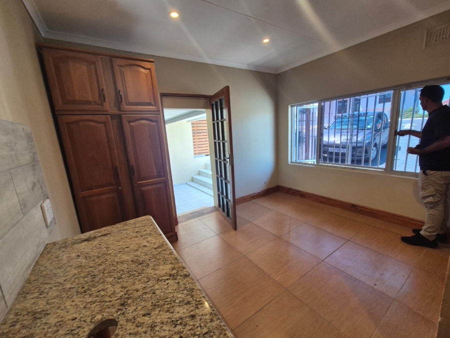 To Let 1 Bedroom Property for Rent in Brighton Beach KwaZulu-Natal