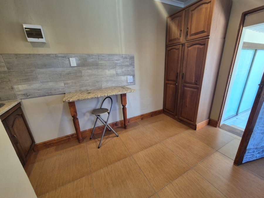 To Let 1 Bedroom Property for Rent in Brighton Beach KwaZulu-Natal