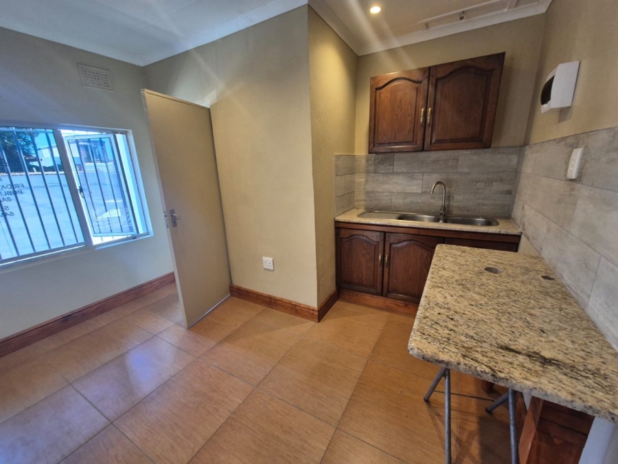 To Let 1 Bedroom Property for Rent in Brighton Beach KwaZulu-Natal