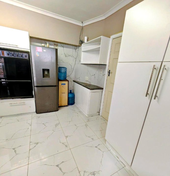 To Let 4 Bedroom Property for Rent in Berea West KwaZulu-Natal