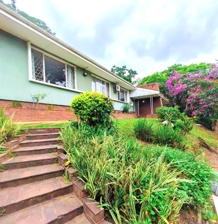 To Let 4 Bedroom Property for Rent in Berea West KwaZulu-Natal