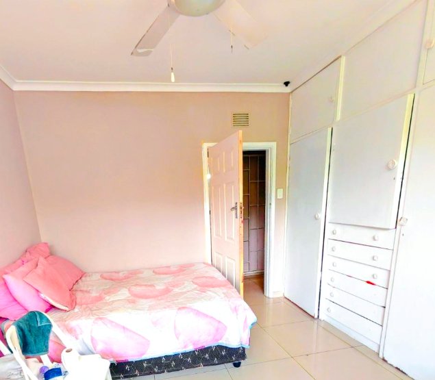 To Let 4 Bedroom Property for Rent in Berea West KwaZulu-Natal