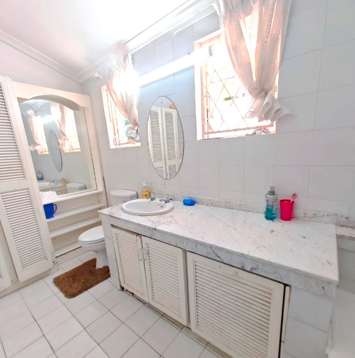 To Let 4 Bedroom Property for Rent in Berea West KwaZulu-Natal