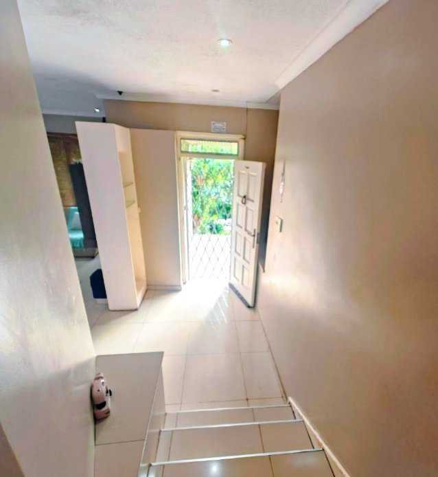 To Let 4 Bedroom Property for Rent in Berea West KwaZulu-Natal