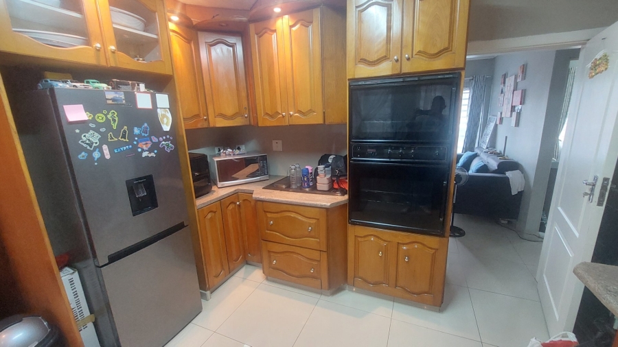 To Let 2 Bedroom Property for Rent in Bluff KwaZulu-Natal