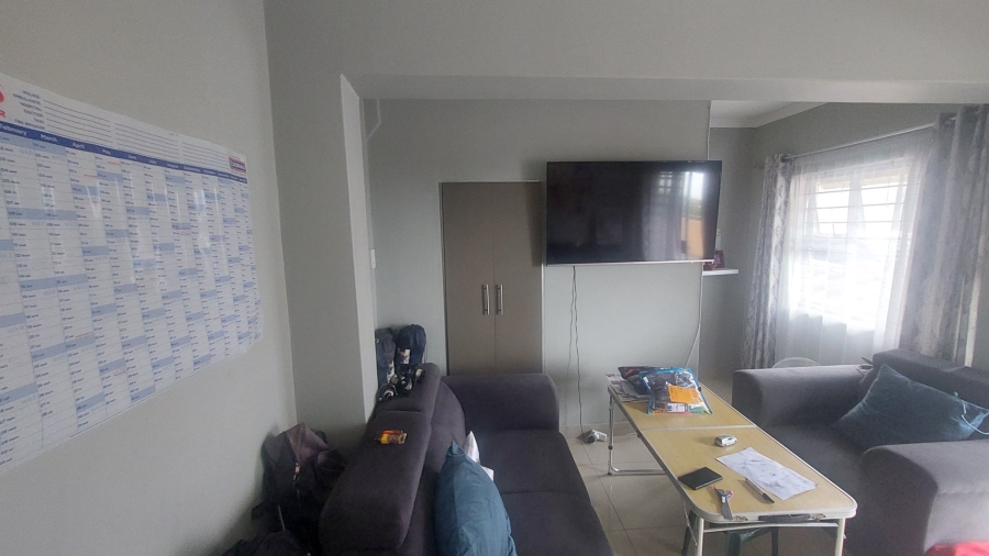 To Let 2 Bedroom Property for Rent in Bluff KwaZulu-Natal