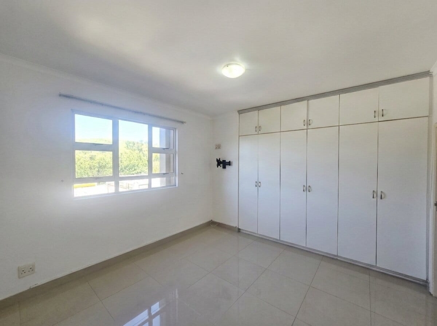 To Let 2 Bedroom Property for Rent in Westbrook KwaZulu-Natal