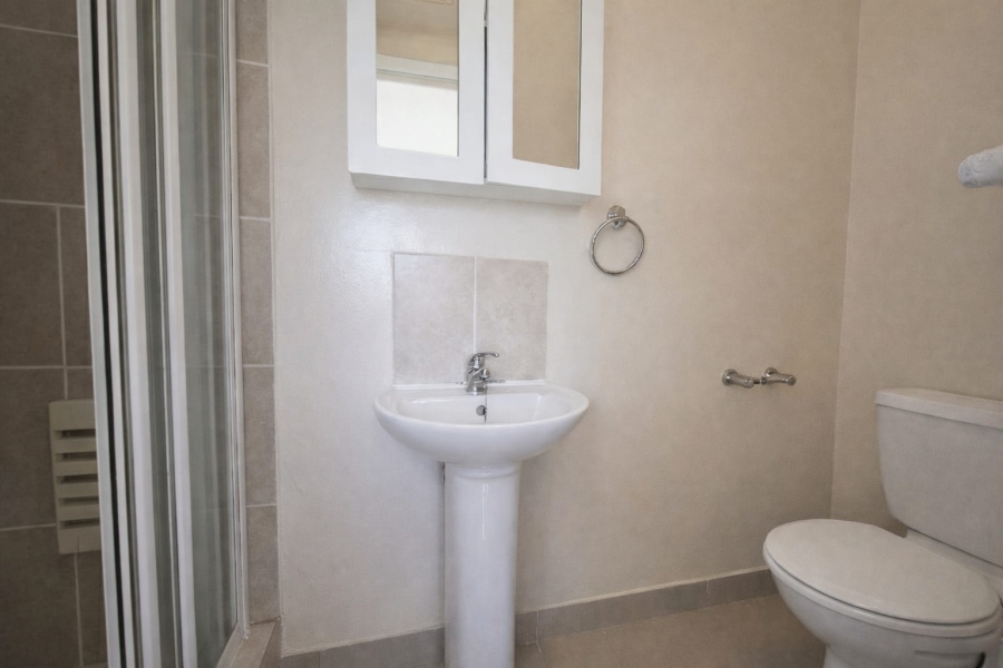 To Let 2 Bedroom Property for Rent in Westbrook KwaZulu-Natal