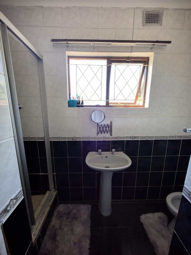 4 Bedroom Property for Sale in Chatsworth Central KwaZulu-Natal