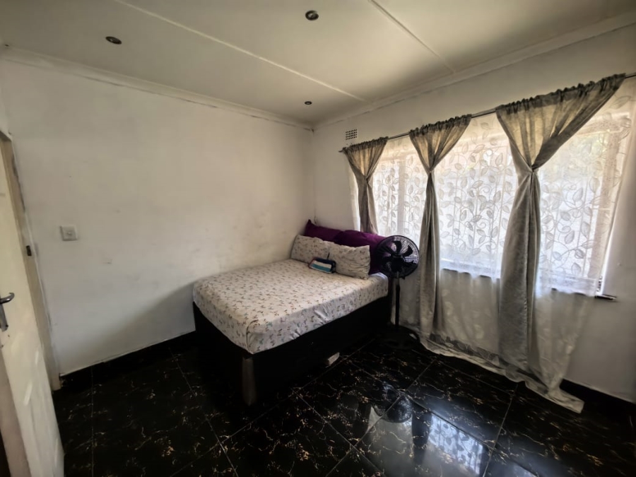 4 Bedroom Property for Sale in Chatsworth Central KwaZulu-Natal