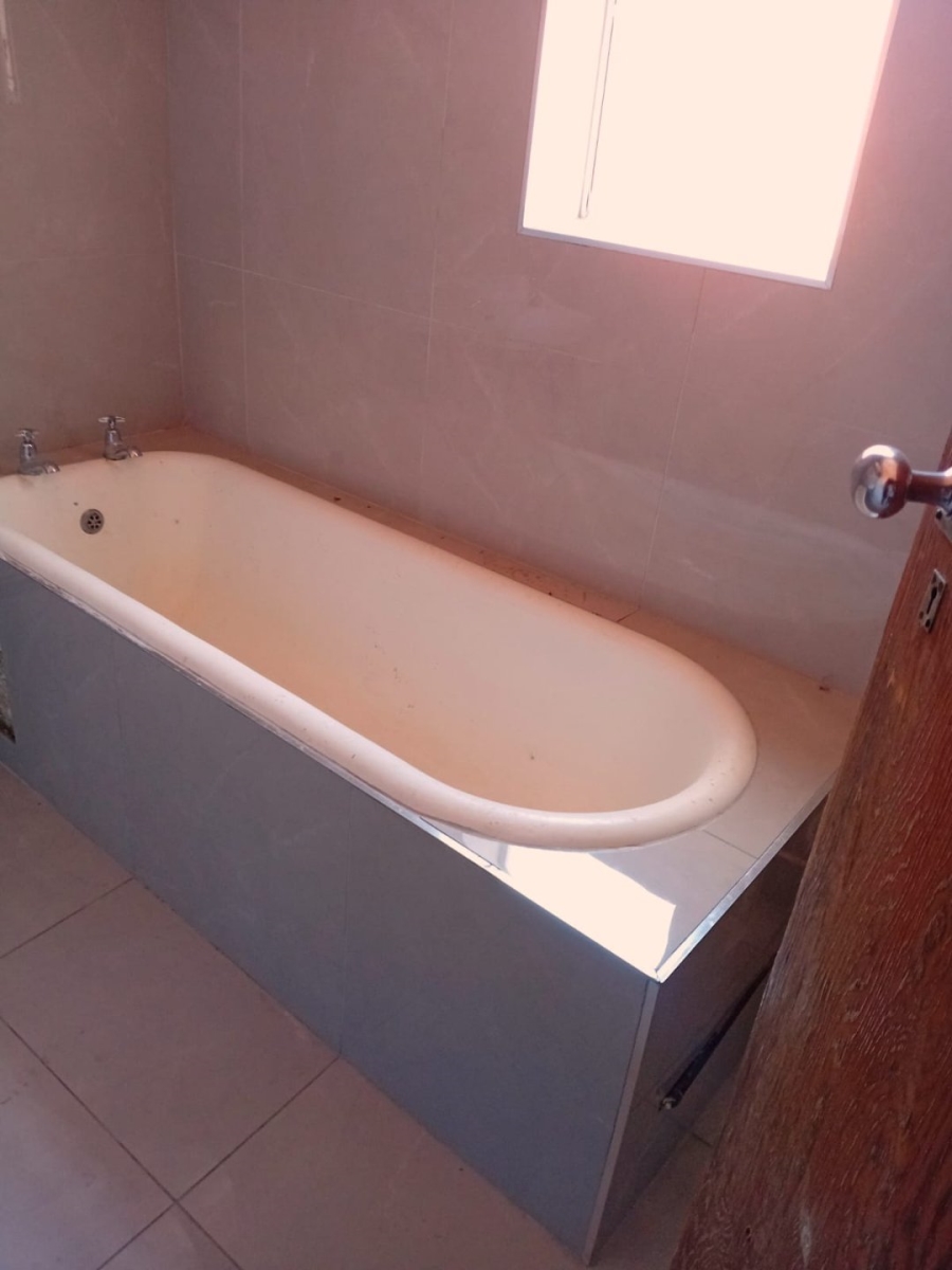 To Let 2 Bedroom Property for Rent in Bulwer KwaZulu-Natal