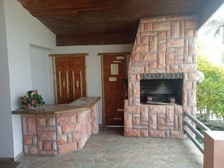 3 Bedroom Property for Sale in Uvongo KwaZulu-Natal