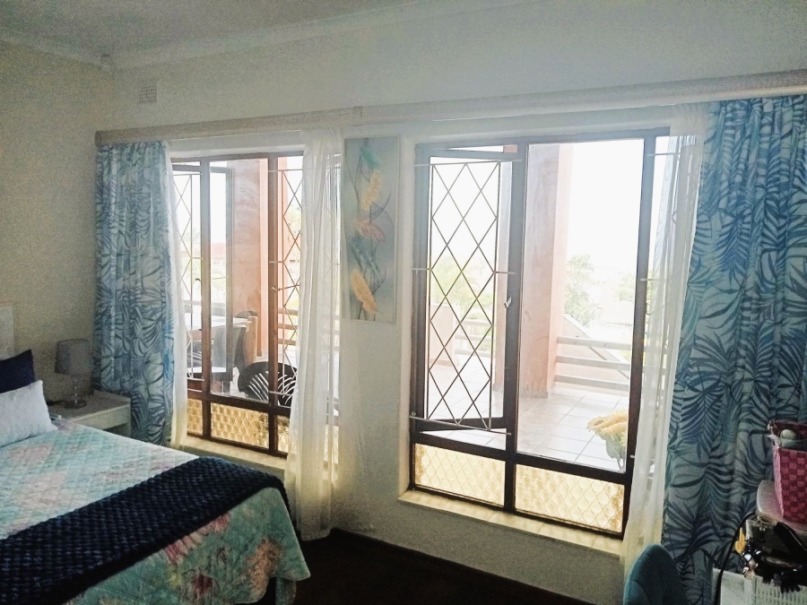 3 Bedroom Property for Sale in Uvongo KwaZulu-Natal