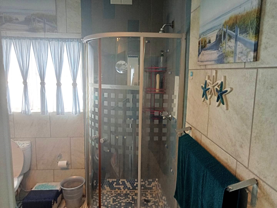 3 Bedroom Property for Sale in Uvongo KwaZulu-Natal