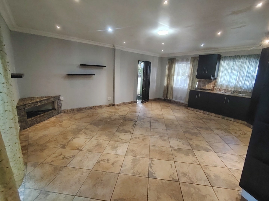To Let 1 Bedroom Property for Rent in Uvongo KwaZulu-Natal