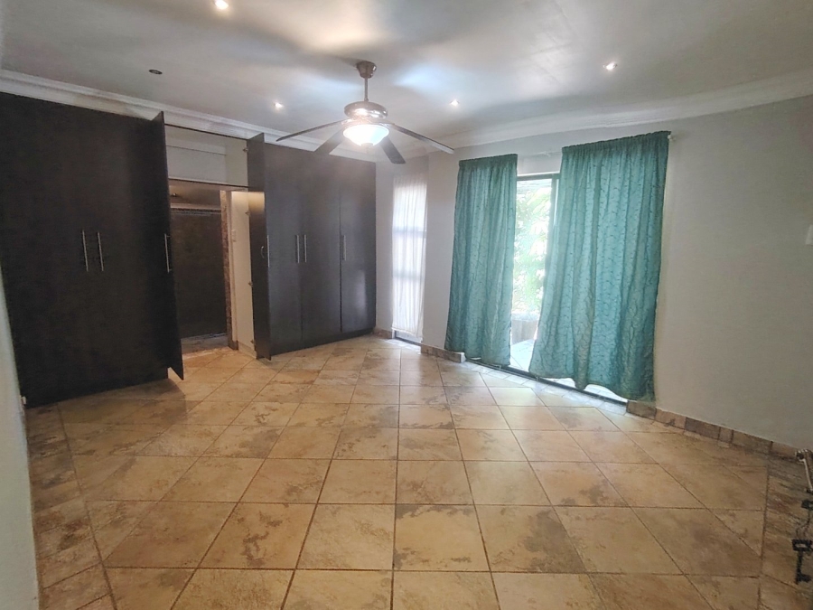 To Let 1 Bedroom Property for Rent in Uvongo KwaZulu-Natal