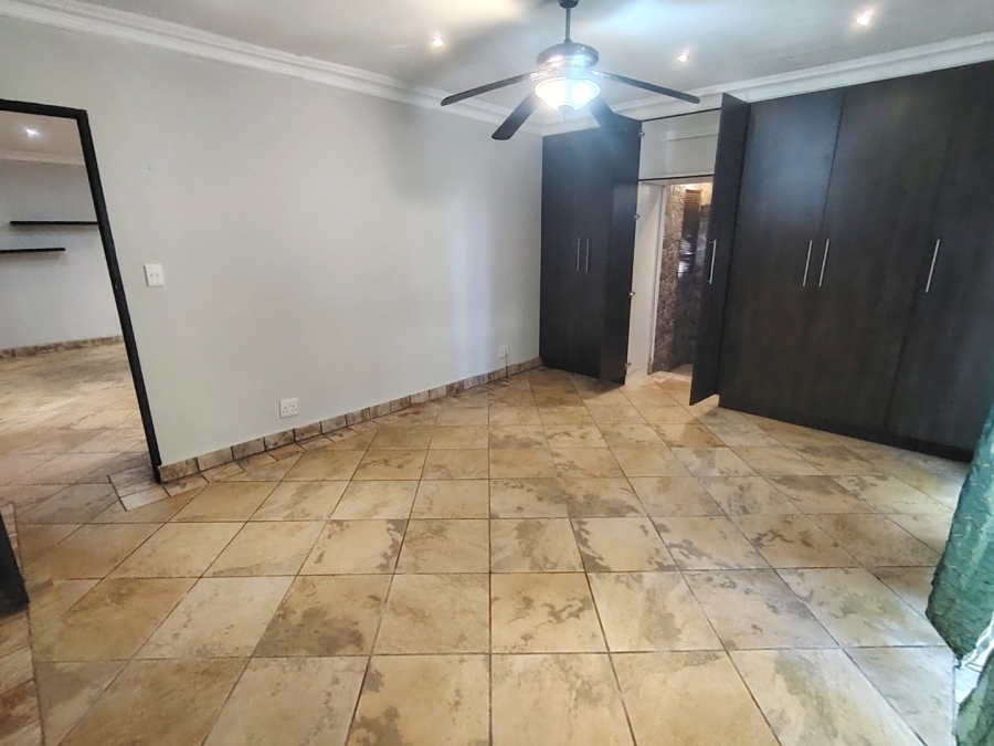 To Let 1 Bedroom Property for Rent in Uvongo KwaZulu-Natal