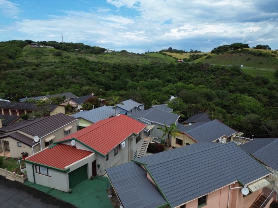 To Let 2 Bedroom Property for Rent in Hibberdene KwaZulu-Natal
