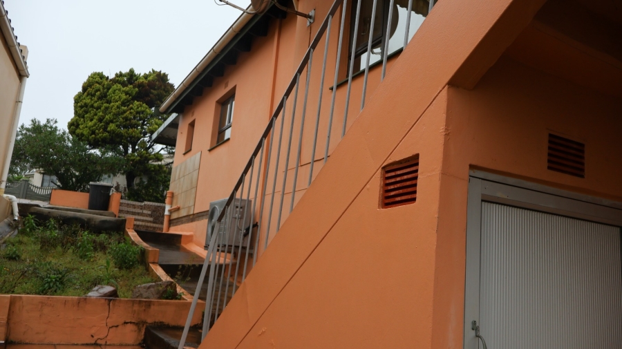 To Let 2 Bedroom Property for Rent in Hibberdene KwaZulu-Natal