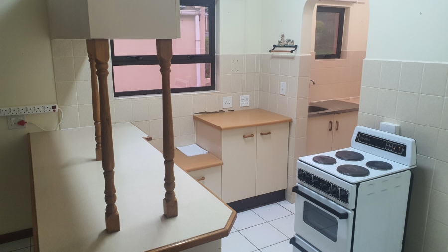 To Let 2 Bedroom Property for Rent in Hibberdene KwaZulu-Natal