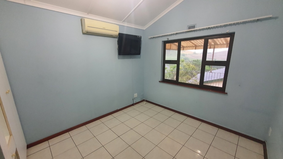 To Let 2 Bedroom Property for Rent in Hibberdene KwaZulu-Natal