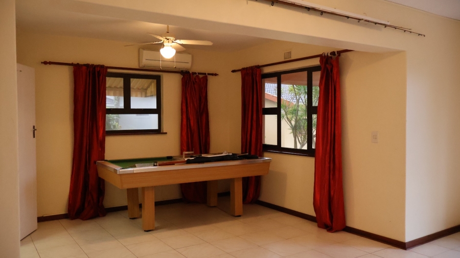 To Let 2 Bedroom Property for Rent in Hibberdene KwaZulu-Natal
