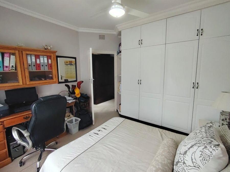 6 Bedroom Property for Sale in Margate KwaZulu-Natal