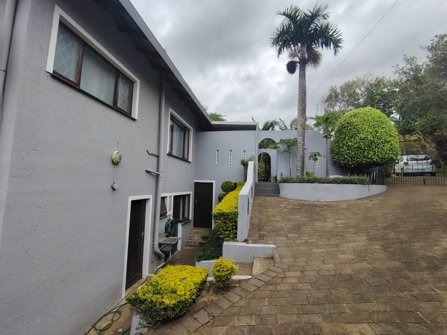 6 Bedroom Property for Sale in Margate KwaZulu-Natal