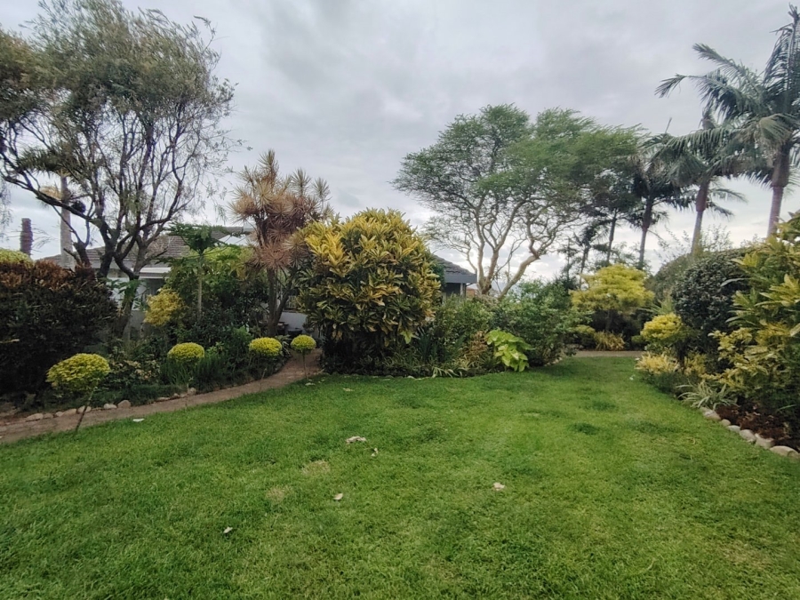 6 Bedroom Property for Sale in Margate KwaZulu-Natal