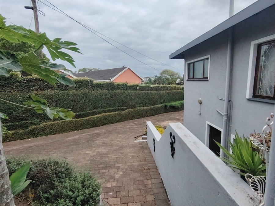 6 Bedroom Property for Sale in Margate KwaZulu-Natal