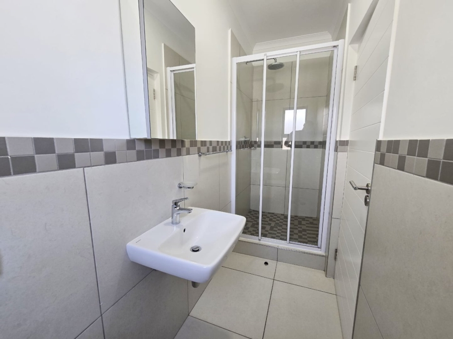To Let 2 Bedroom Property for Rent in Umhlanga Ridge KwaZulu-Natal