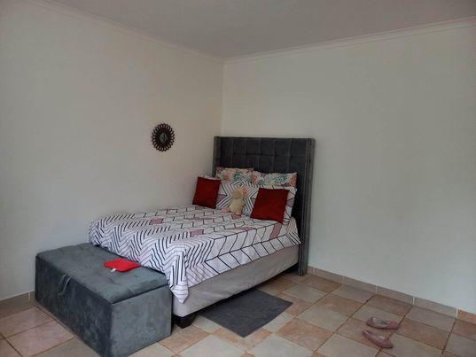 2 Bedroom Property for Sale in Southport KwaZulu-Natal