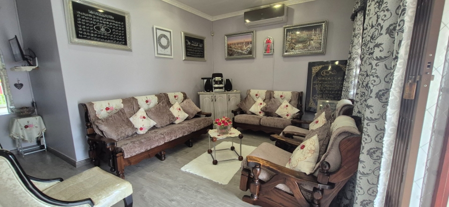 4 Bedroom Property for Sale in Genazzano KwaZulu-Natal