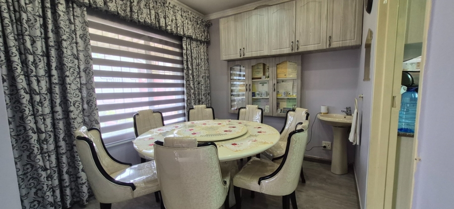 4 Bedroom Property for Sale in Genazzano KwaZulu-Natal