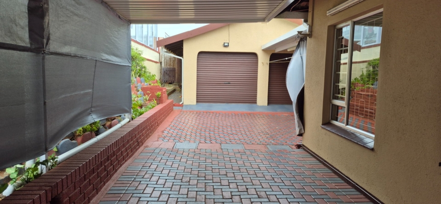 4 Bedroom Property for Sale in Genazzano KwaZulu-Natal