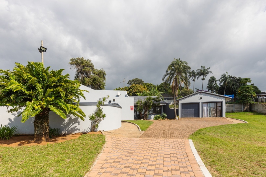 4 Bedroom Property for Sale in Oslo Beach KwaZulu-Natal