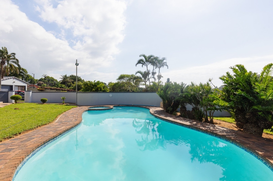 4 Bedroom Property for Sale in Oslo Beach KwaZulu-Natal