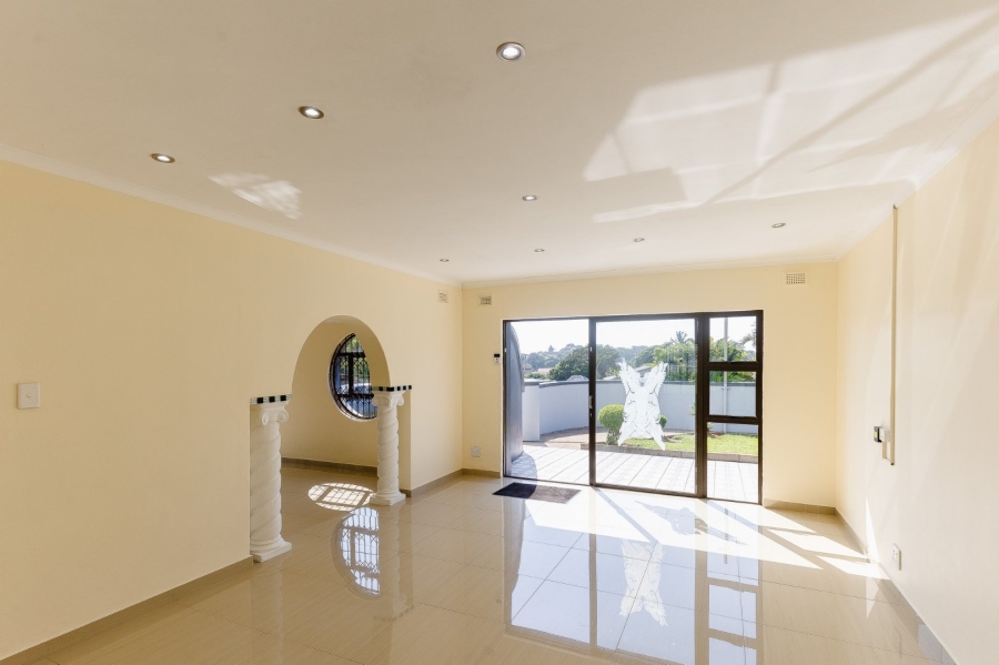 4 Bedroom Property for Sale in Oslo Beach KwaZulu-Natal