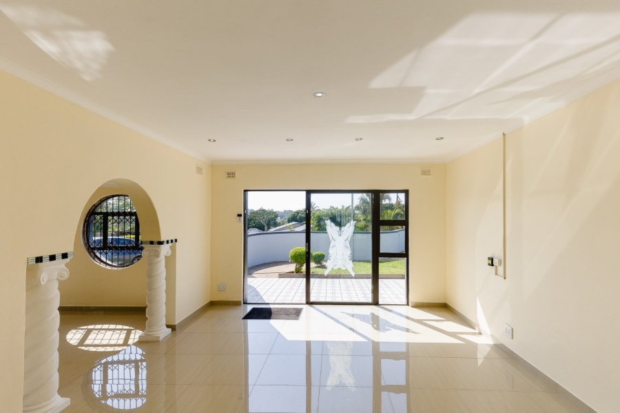 4 Bedroom Property for Sale in Oslo Beach KwaZulu-Natal